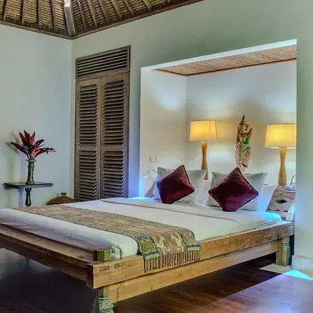 Villa Tirta Naga Bali Seminyak  Exterior photo
