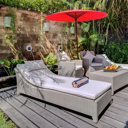 Villa Tirta Naga Bali Seminyak  Exterior photo